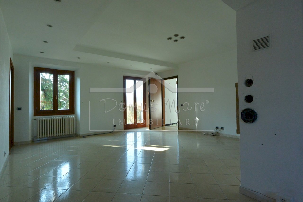 DSC_8177.JPG - Quadrilocale Via Madonna del Bosco 17, Cairo Montenotte - foto 1