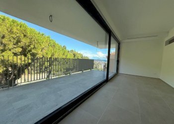 PHOTO-2025-10-10-14-53-27.jpg - Trilocale Via Borri, Alassio - foto 2