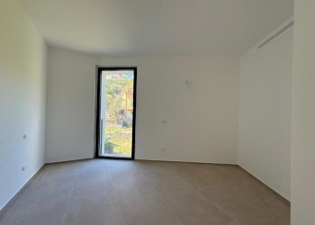 PHOTO-2025-10-10-14-53-28.jpg - Trilocale Via Borri, Alassio - foto 3