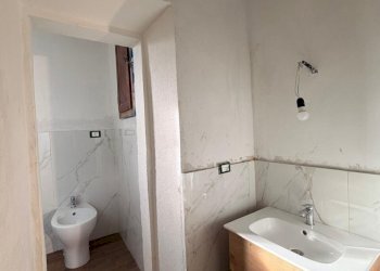 WhatsApp Image 2026-04-23 at 09.37.45 (7).jpeg - Bilocale Via Camillo Barni, Firenze - foto 7