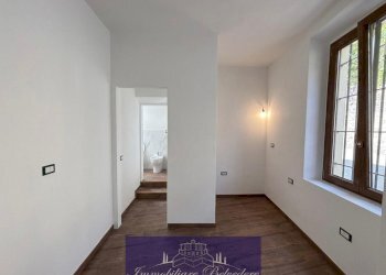 WhatsApp Image 2026-04-23 at 09.37.45 (10).jpeg - Bilocale Via Camillo Barni, Firenze - foto 10