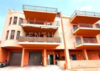 PHOTO-2025-11-10-14-30-18 (1).jpg - Quadrilocale Via Giuseppe Basile 2, Agrigento - foto 2