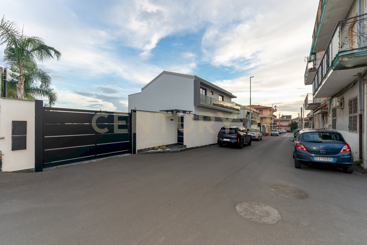 Via S.Andrea 8 (2).jpg - Villa Via Sant' Andrea 8, Catania - foto 3