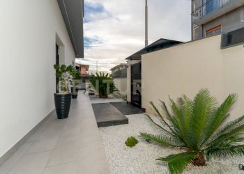 Via S.Andrea 8 (3).jpg - Villa Via Sant' Andrea 8, Catania - foto 9