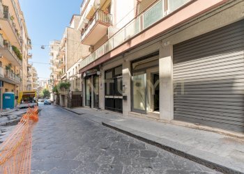 Bottega via Fulci 13 ct (3).jpg - Casa indipendente Via Antonio Santangelo Fulci 13, Catania - foto 3