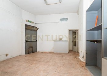 Bottega via Fulci 13 ct (14).jpg - Casa indipendente Via Antonio Santangelo Fulci 13, Catania - foto 14