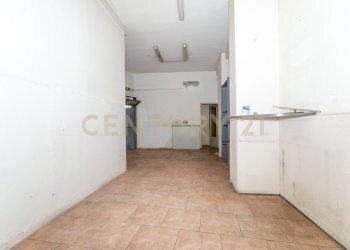 Bottega via Fulci 13 ct (17).jpg - Casa indipendente Via Antonio Santangelo Fulci 13, Catania - foto 17