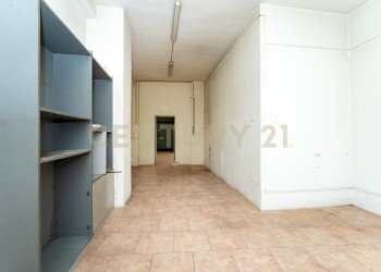 Bottega via Fulci 13 ct (18).jpg - Casa indipendente Via Antonio Santangelo Fulci 13, Catania - foto 18