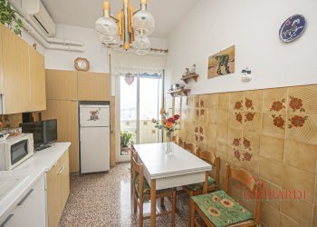 2.1 cucina.jpg - Appartamento SALITA CAMPASSO SAN NICOLA 56, Genova (zona Sestri Ponente) - foto 6