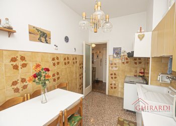 2.2 cucina.jpg - Appartamento SALITA CAMPASSO SAN NICOLA 56, Genova (zona Sestri Ponente) - foto 7