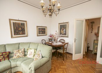 3.1 soggiorno.jpg - Appartamento SALITA CAMPASSO SAN NICOLA 56, Genova (zona Sestri Ponente) - foto 11