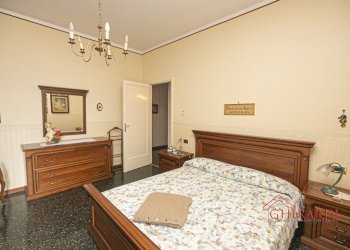 5.2 camera 1.jpg - Appartamento SALITA CAMPASSO SAN NICOLA 56, Genova (zona Sestri Ponente) - foto 18