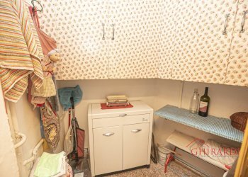 8.0 ripostiglio.jpg - Appartamento SALITA CAMPASSO SAN NICOLA 56, Genova (zona Sestri Ponente) - foto 27