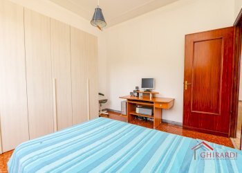 5.3 CAMERA 2 - Appartamento Viale Villini Rollino 114, Genova (zona Sestri Ponente) - foto 18
