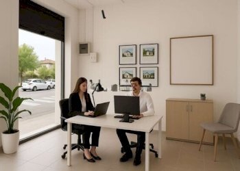 ufficio mar.jpg - Commercial Premises Via Piave, Ancona - photo 1