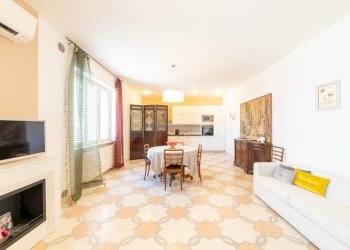 2.jpg - Trilocale Vico Storella, Lecce - foto 2