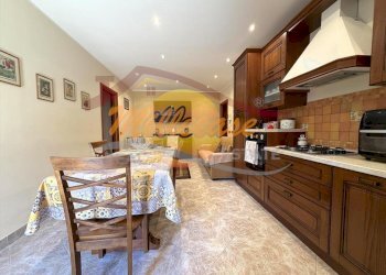 0bdf5d3b-c6ef-4fa2-a605-4926c5340127.jpeg - Casa indipendente Via Aidone, Siracusa - foto 2