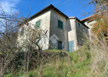 Independent house Località Vallecalda, Savignone - photo 1