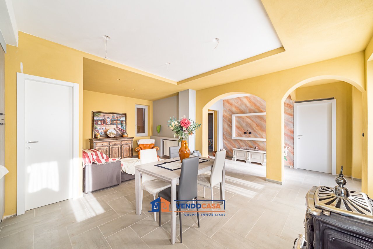 Independent house Polonghera - photo 1
