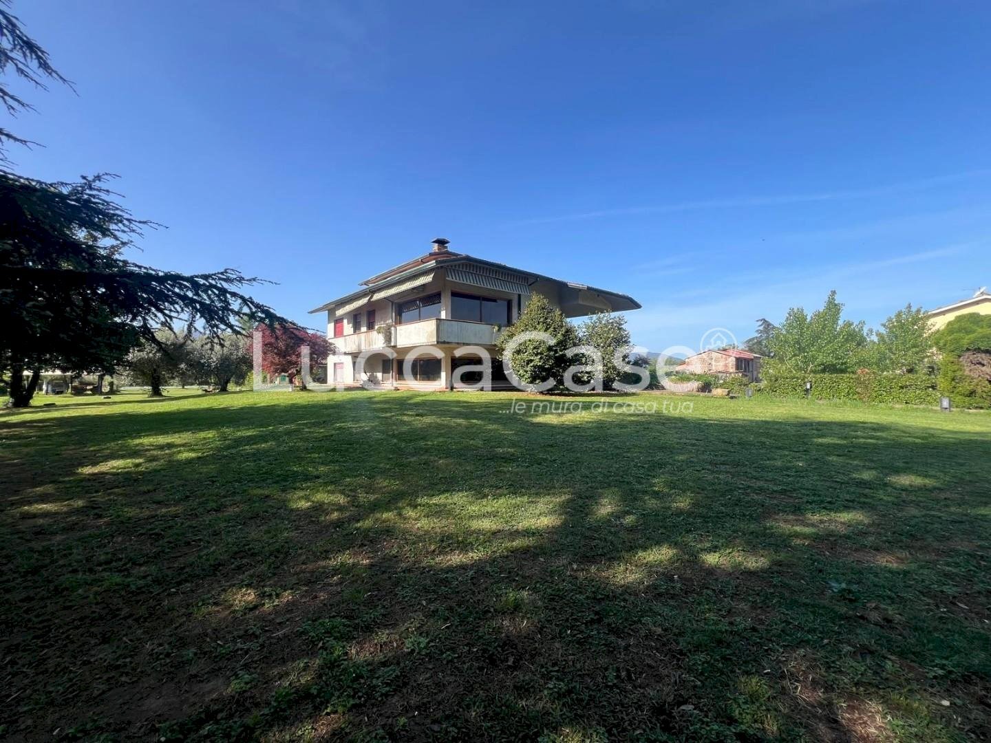Villa Lucca (zona Antraccoli) - foto 1