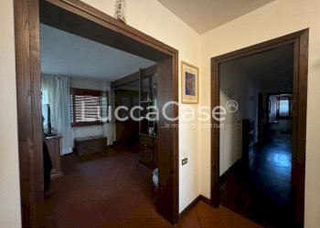 Villa Lucca (zona Antraccoli) - foto 5