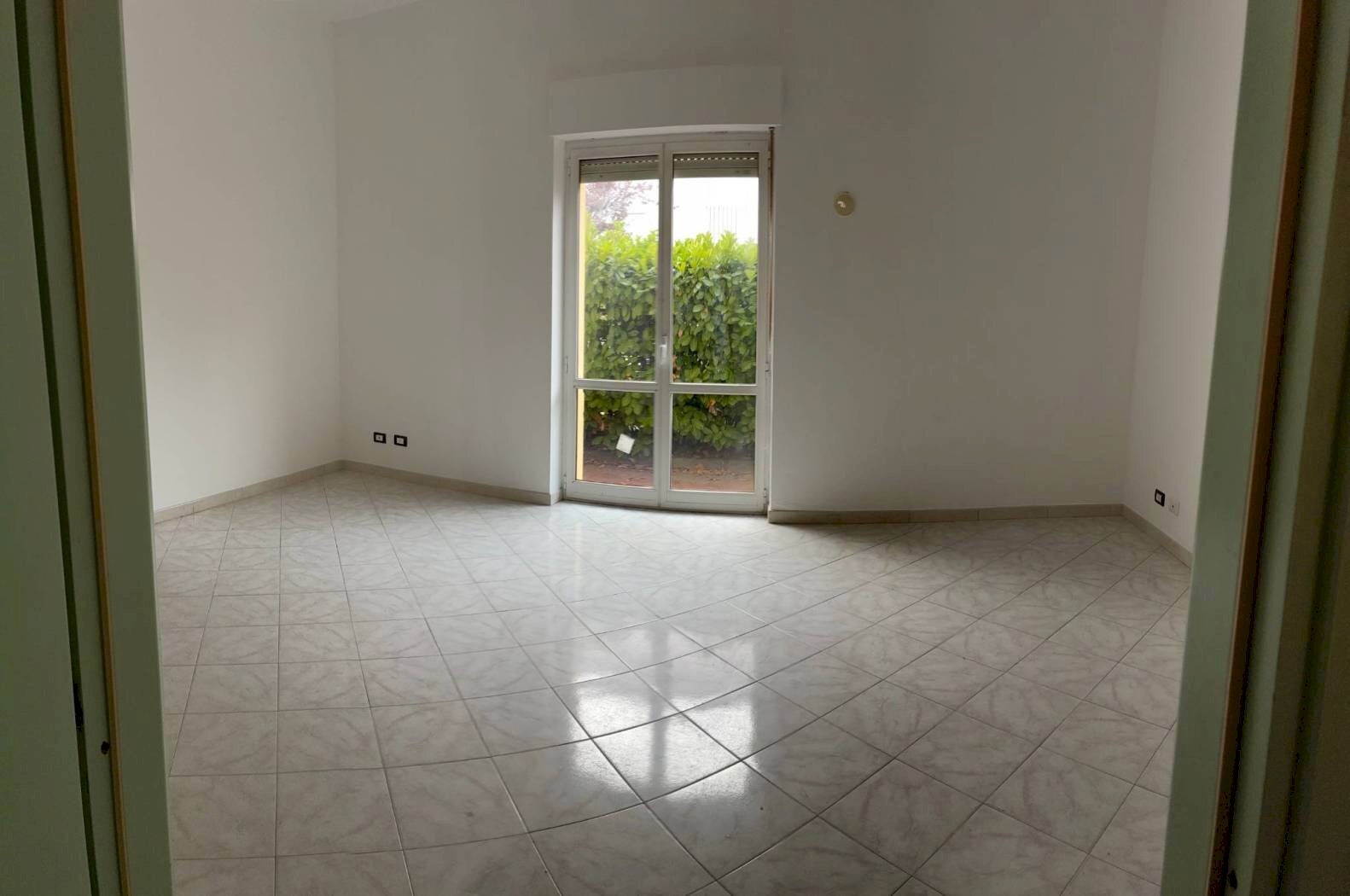 Three-room apartment Via Pinin Balbo, Alba - photo 2