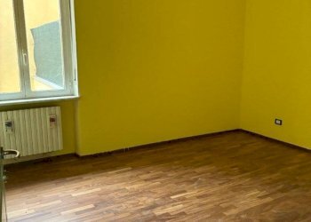 Three-room apartment Via Pinin Balbo, Alba - photo 4