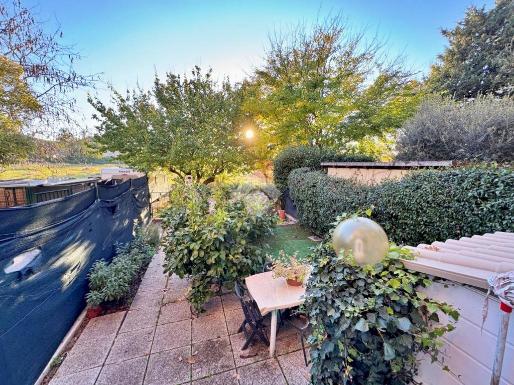 Villa a Schiera Via Apsella, Montelabbate - foto 2