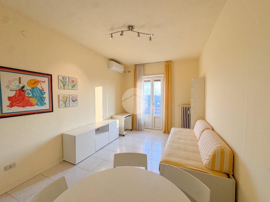 Bilocale Viale Caterina Da Forlì, Milano - foto 1