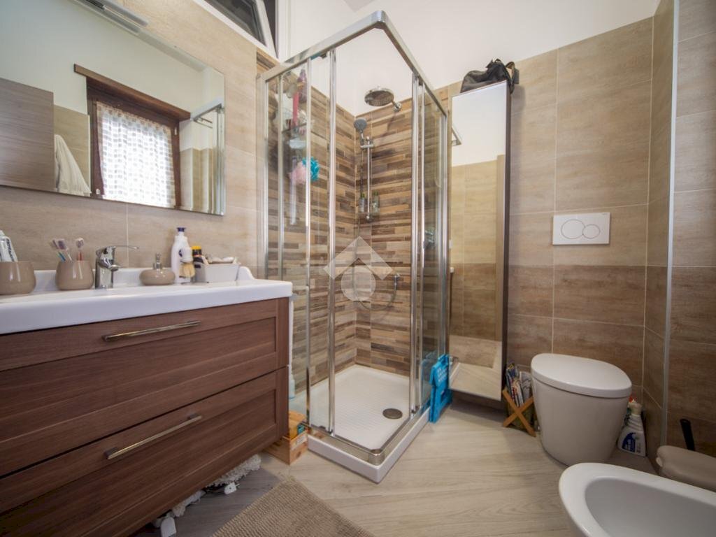 Four-room apartment Via Lucca, Torino (neighborhood Lucento) - photo 2