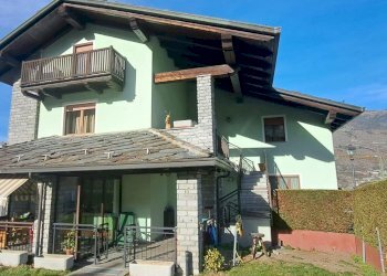 Porzione di casa frazione Surpillod, Gressan - foto 1