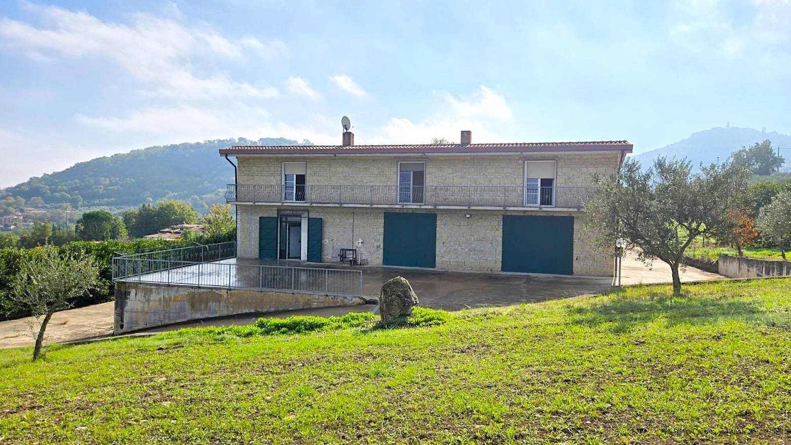 Foto 1 - Casa indipendente Via delle Querce
 
3, Torre Le Nocelle - foto 1
