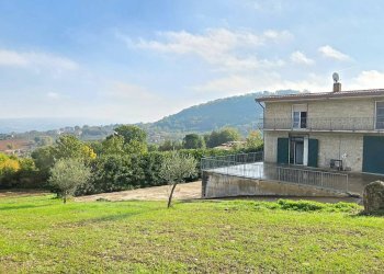Foto 2 - Casa indipendente Via delle Querce
 
3, Torre Le Nocelle - foto 2