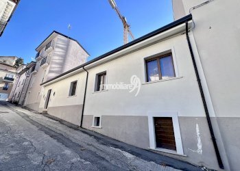 Foto 2 - Casa indipendente via roma
 
3, L'Aquila - foto 2