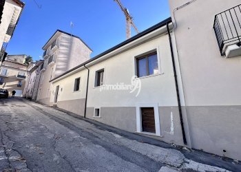 Foto 3 - Casa indipendente via roma
 
3, L'Aquila - foto 3