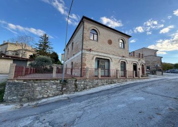 Foto 17 - Casa indipendente Piazza Mario Cifola
 
snc, Montottone - foto 17