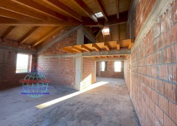 Foto 1 - Casa semi indipendente Via Maestra Grande
 
20, Cento - foto 1