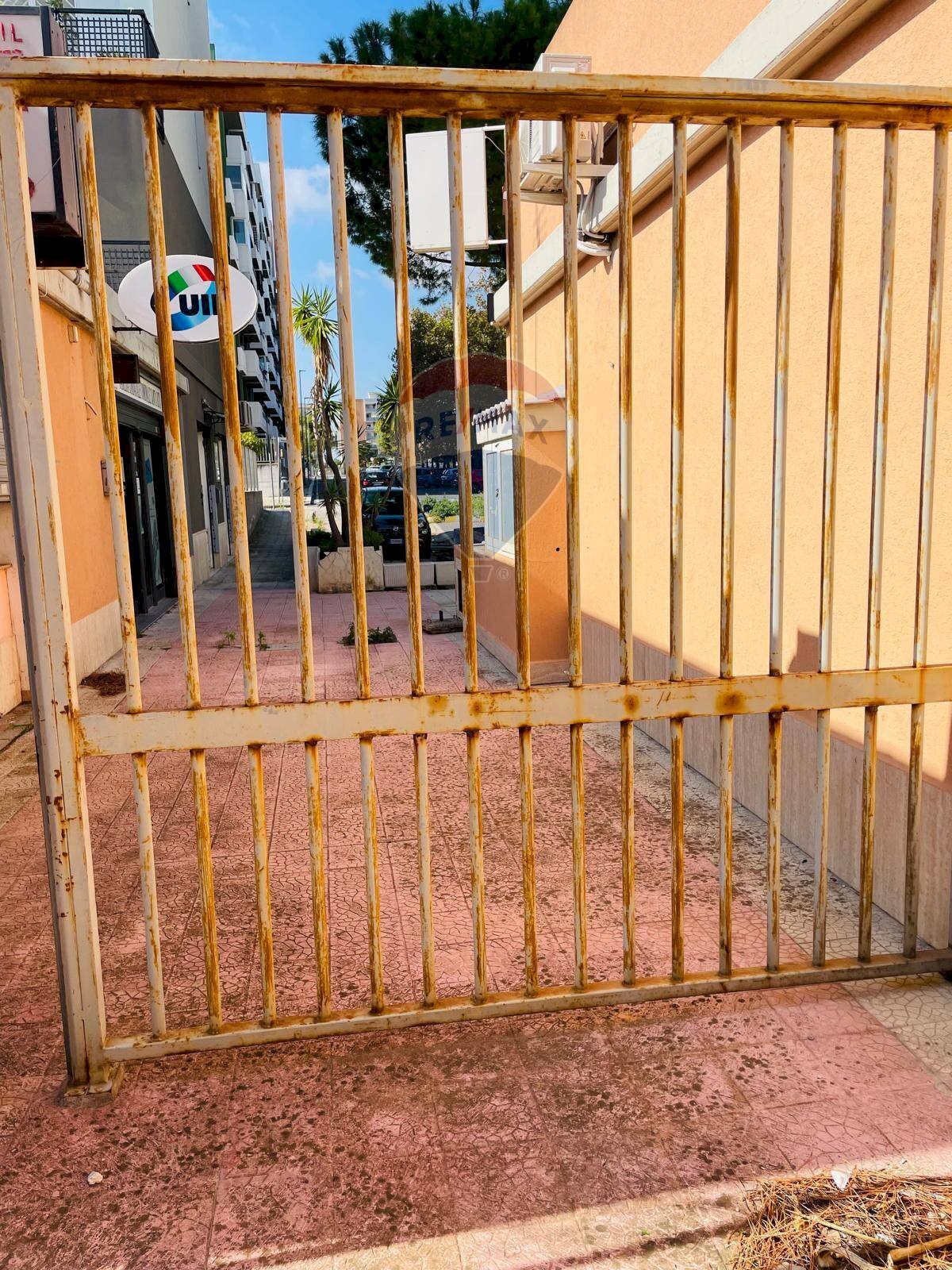 Balcone - Commercial Premises Via Rocco Di Cillo
 
6, Bari - photo 3