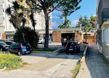 Edificio all\'aperto - Commercial Premises Via Rocco Di Cillo
 
6, Bari - photo 2