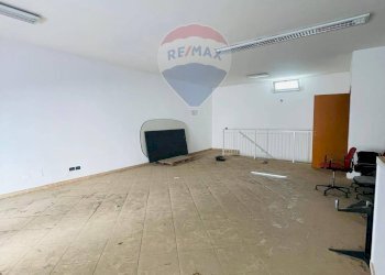 Stanza vuota - Commercial Premises Via Rocco Di Cillo
 
6, Bari - photo 5