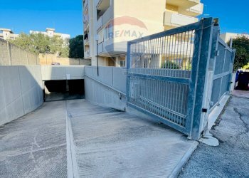 Edificio all\'aperto - Box Via Martin Lutero
 
21, Bari - foto 1