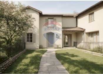 Casa all\'aperto - Villa a Schiera Via Generale A. Cantore, Varese - foto 1