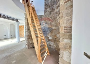 Scale - Villa a Schiera Via Generale A. Cantore, Varese - foto 16