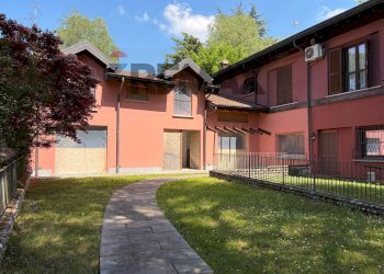 Casa all\'aperto - Villa a Schiera Via Generale A. Cantore, Varese - foto 1