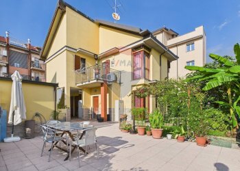 Casa all\'aperto - Villa Corso Novara
 
78, Vigevano - photo 2