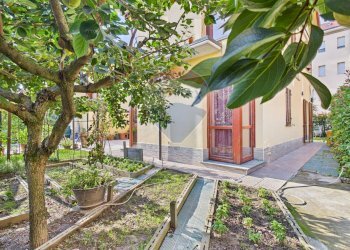 Edificio all\'aperto - Villa Corso Novara
 
78, Vigevano - photo 10