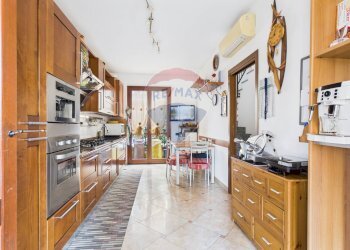 Cucina - Villa Corso Novara
 
78, Vigevano - photo 22