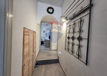 Hall / corridoio - Casa indipendente Via Regalotto
 
8, Pedara - foto 5