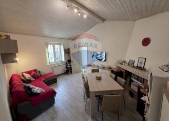 Sala da pranzo - Casa indipendente Via Regalotto
 
8, Pedara - foto 17