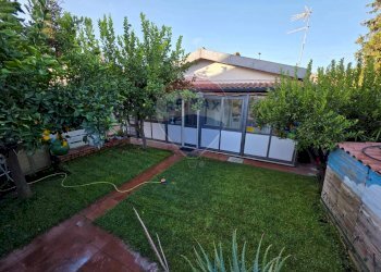 Giardino - Casa indipendente Via Regalotto
 
8, Pedara - foto 46